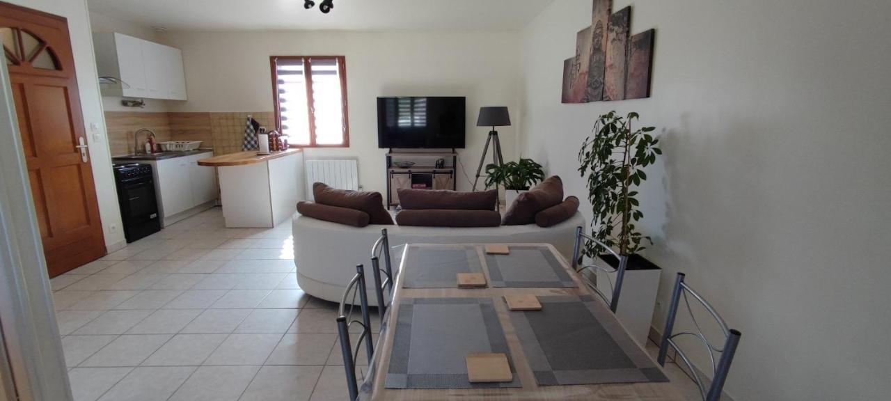 Au Pied Du Chateau 2 Bellegarde-du-Loiret ห้อง รูปภาพ